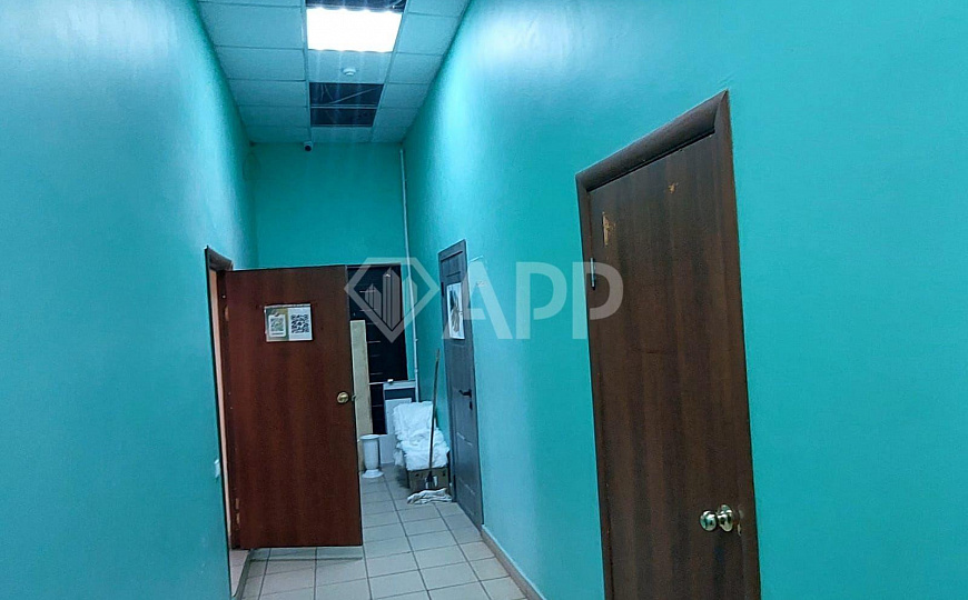 Помещение с арендаторами, готовый арендный бизнес фото