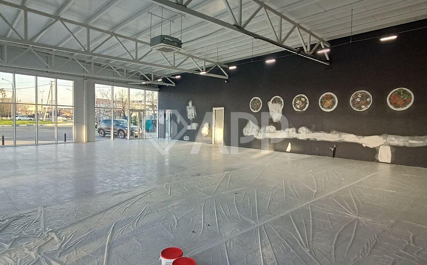 Сдам помещение свободного назначения от 110 м² до 620 м². фото