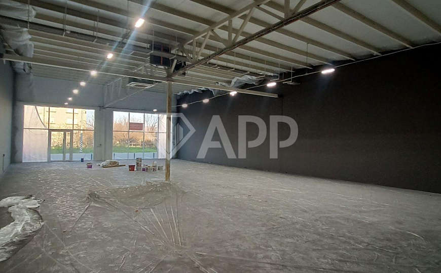 Сдам помещение свободного назначения от 110 м² до 620 м². фото
