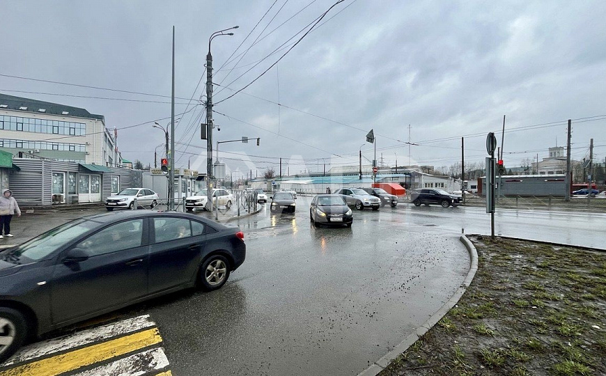 Торговый павильон на трафике 50 м2 фото