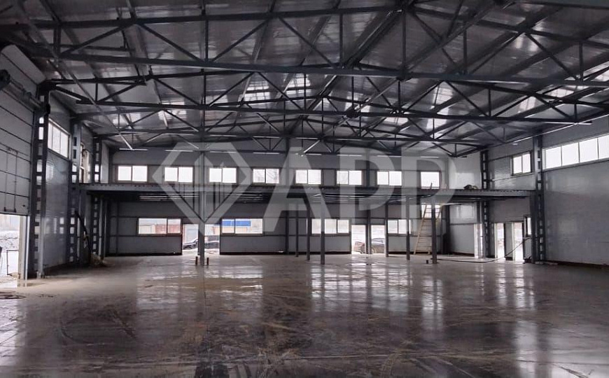 Помещение с возможностью монтажа кран-балки! фото