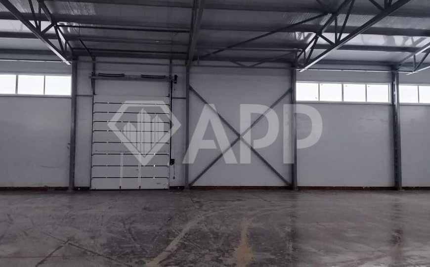 Помещение с возможностью монтажа кран-балки! фото