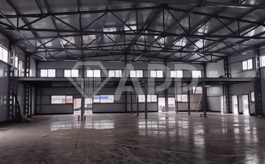 Помещение с возможностью монтажа кран-балки! фото