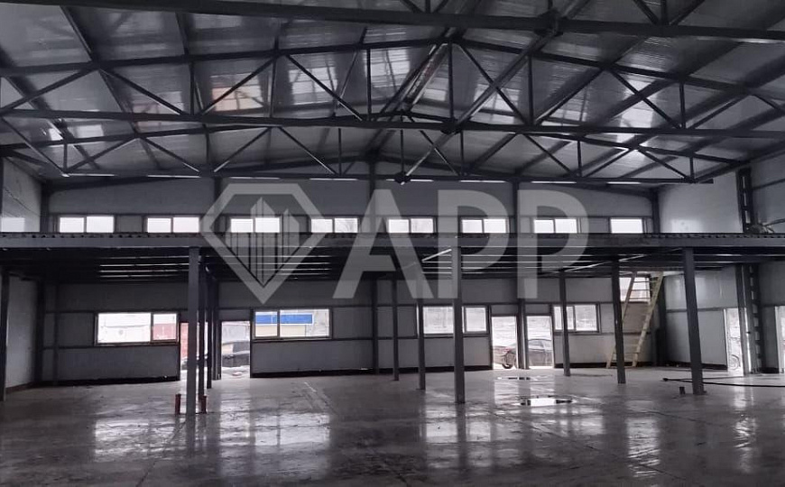 Помещение с возможностью монтажа кран-балки! фото