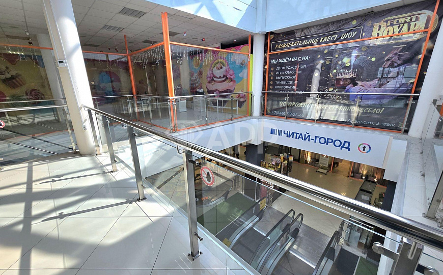 Сдам торговое помещение на 1 линии, 1 500 м² фото