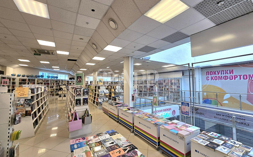 Сдам торговое помещение на 1 линии, 1 500 м² фото