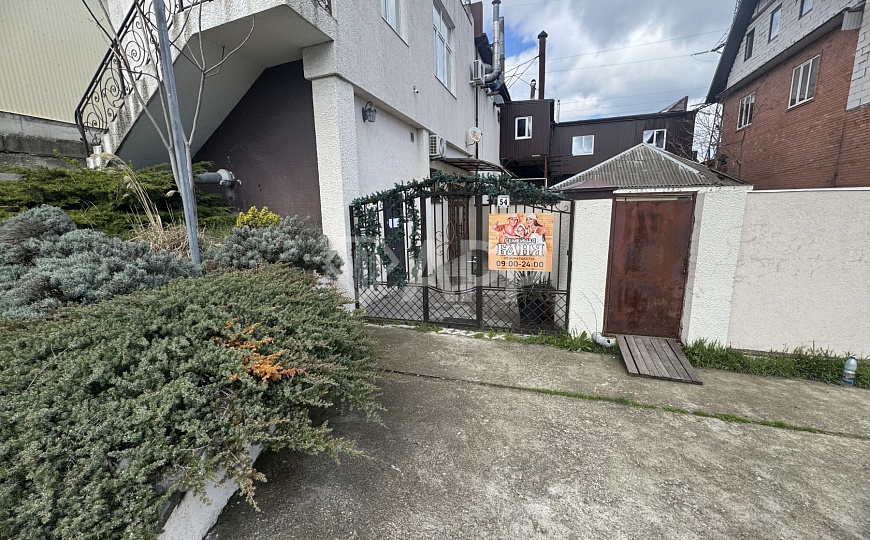 Продам отдельно стоящее здание, 702,4 м² фото