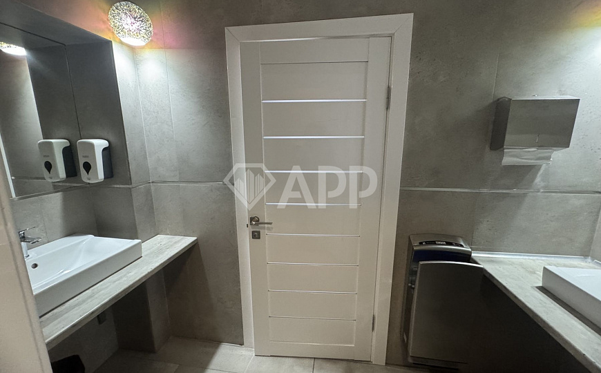 Продам отдельно стоящее здание, 702,4 м² фото