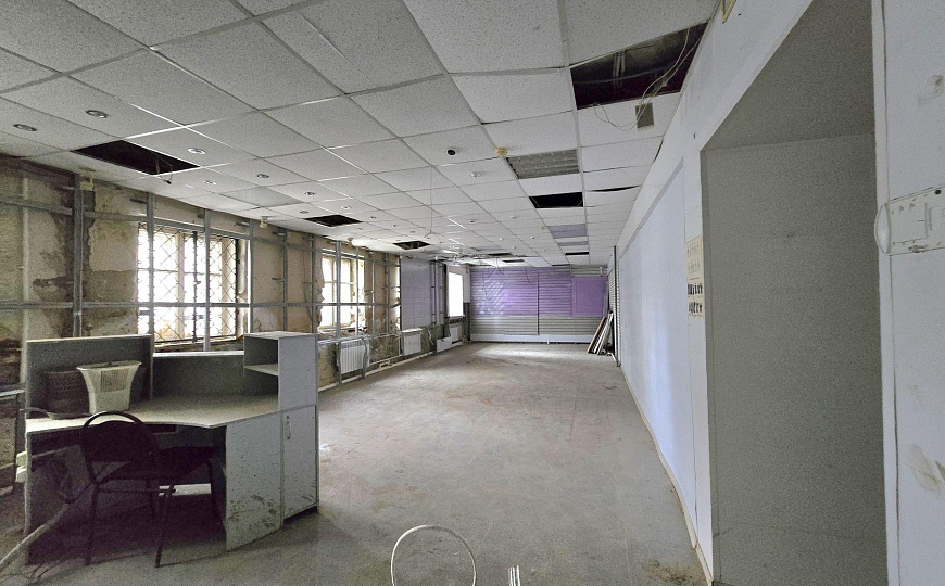 Сдам торговое помещение, 93 м² фото