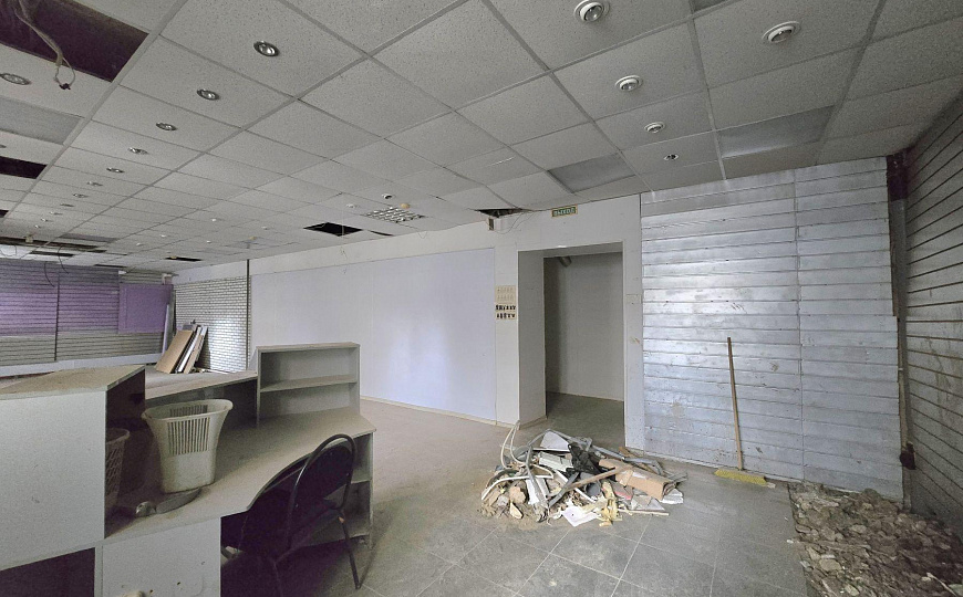 Сдам торговое помещение, 93 м² фото