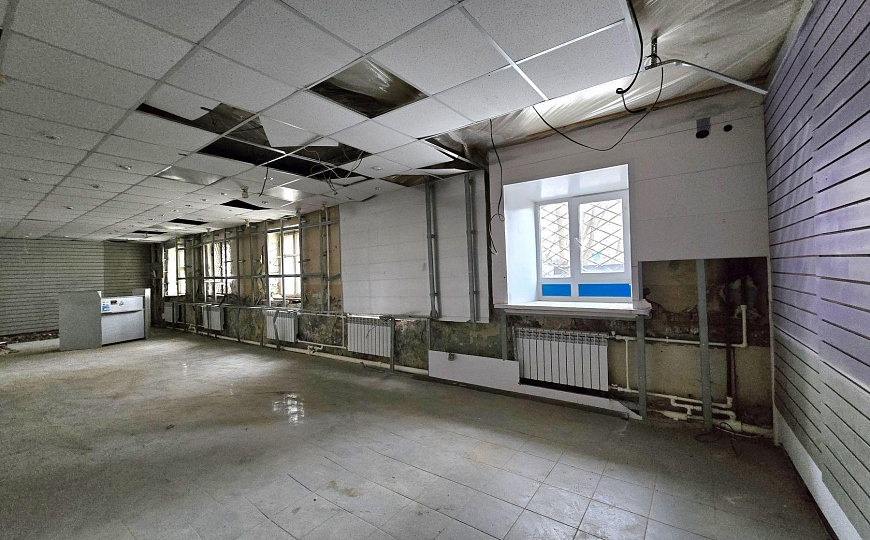 Сдам торговое помещение, 93 м² фото