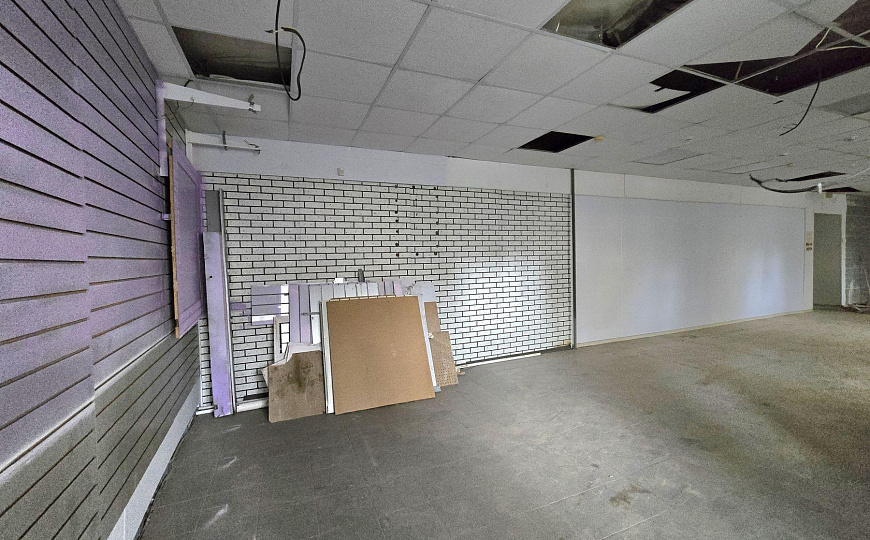 Сдам торговое помещение, 93 м² фото