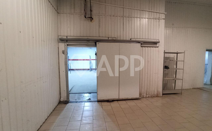 Сдаю складское помещение, 713 м² фото