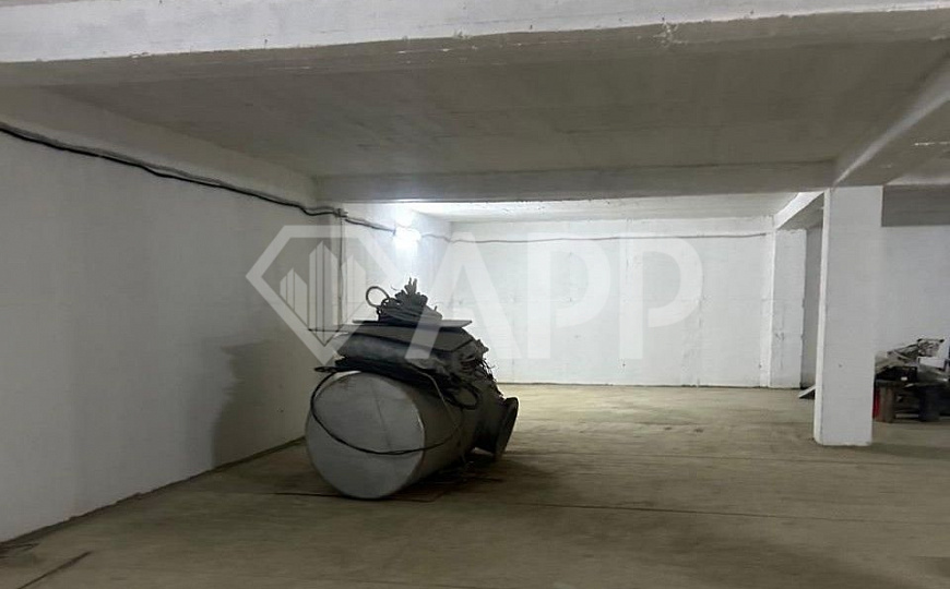 Сдаю складское помещение 1200 м² фото