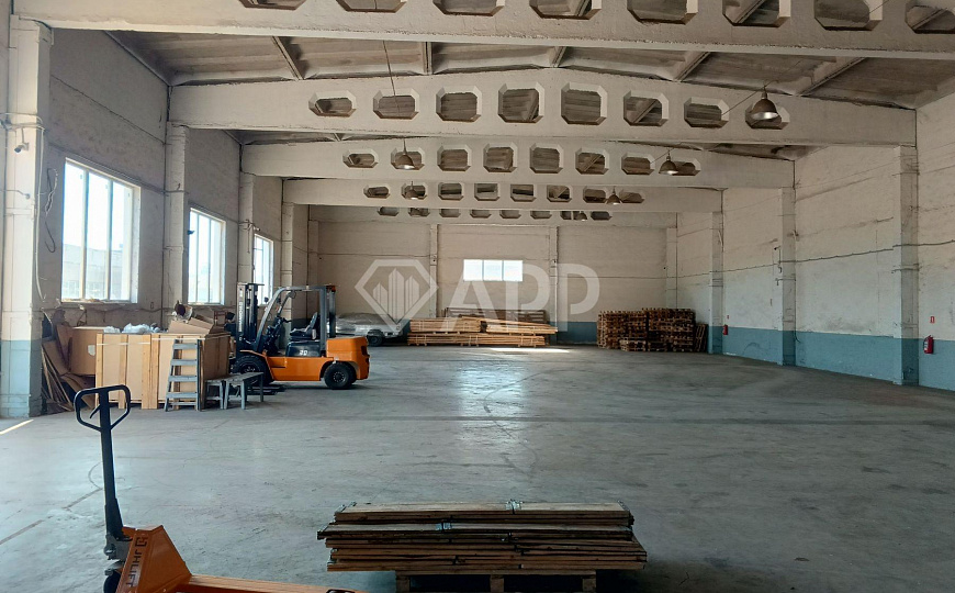 Сдаю складское помещение, 800 м² фото