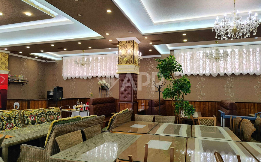 Сдаю под общепит 1 этаж с ремонтом, 276 м² фото