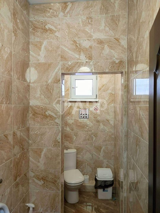 Сдаю под общепит 1 этаж с ремонтом, 276 м² фото