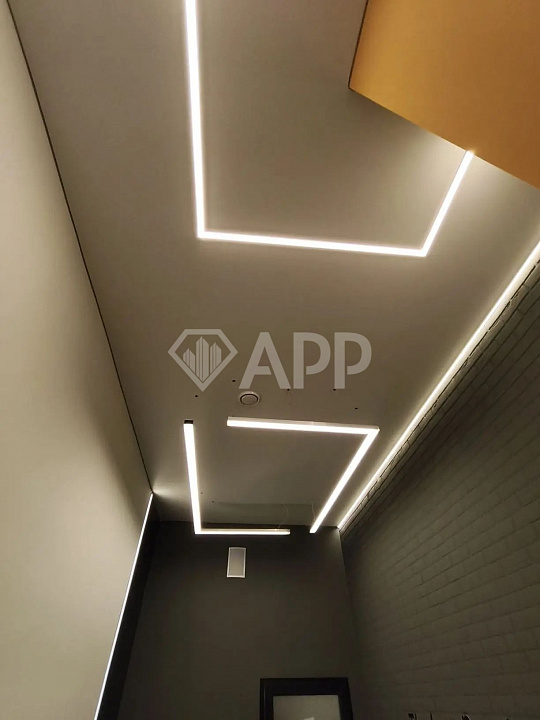 10.1 м2 с ремонтом,мокрая точка,метро,остановка фото