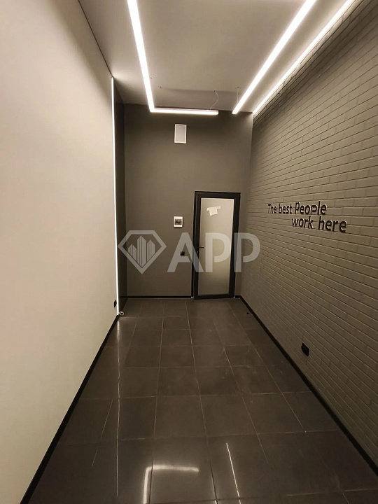 10.1 м2 с ремонтом,мокрая точка,метро,остановка фото