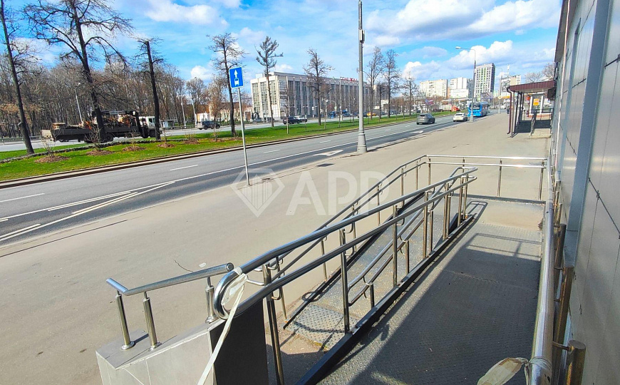 Сдам помещение общественного питания, 195 м² фото