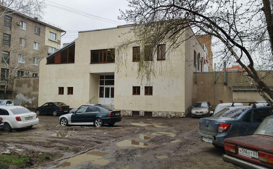 Продается здание с земельным участком, (ГАБ) фото