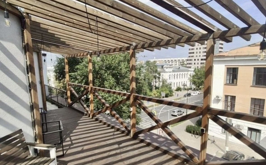 Здание 818,8 м² на 1 линии ул. Молодогвардейской фото