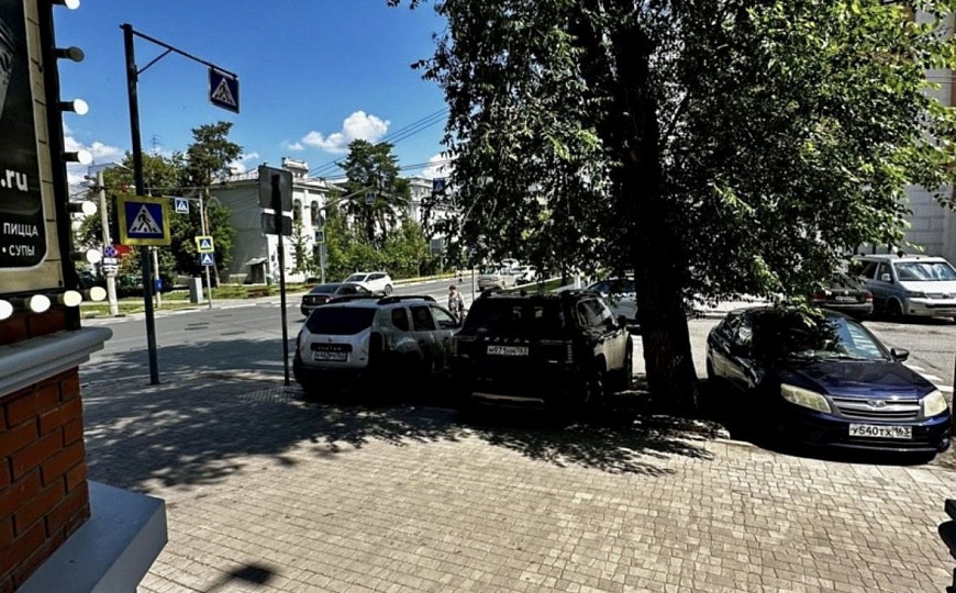 Здание 818,8 м² на 1 линии ул. Молодогвардейской фото