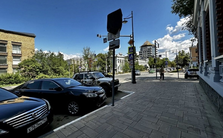 Здание 818,8 м² на 1 линии ул. Молодогвардейской фото