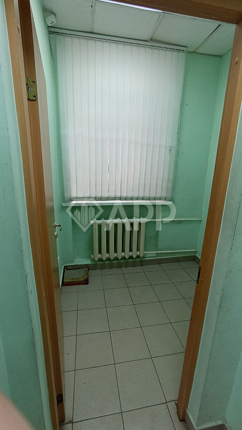 Сдам торговое помещение, 70 м² фото