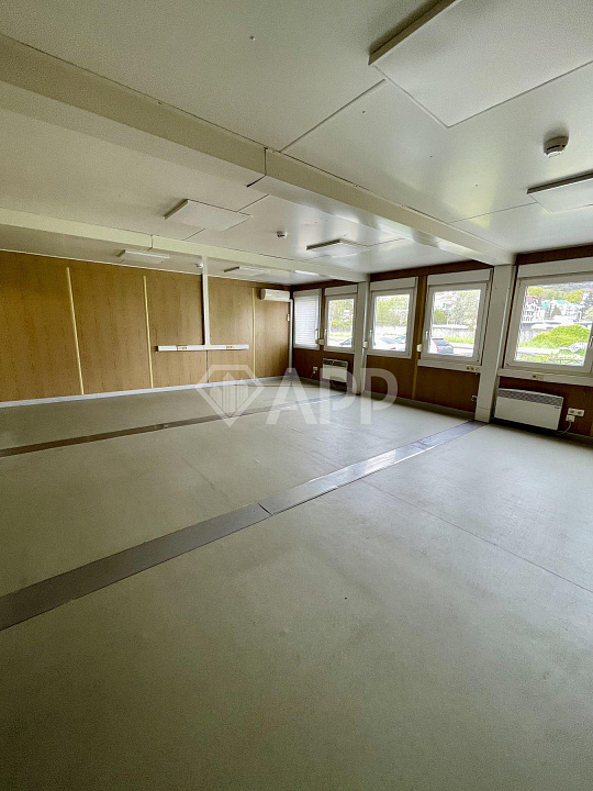 Сдам отдельно стоящее здание, 2 184 м² фото