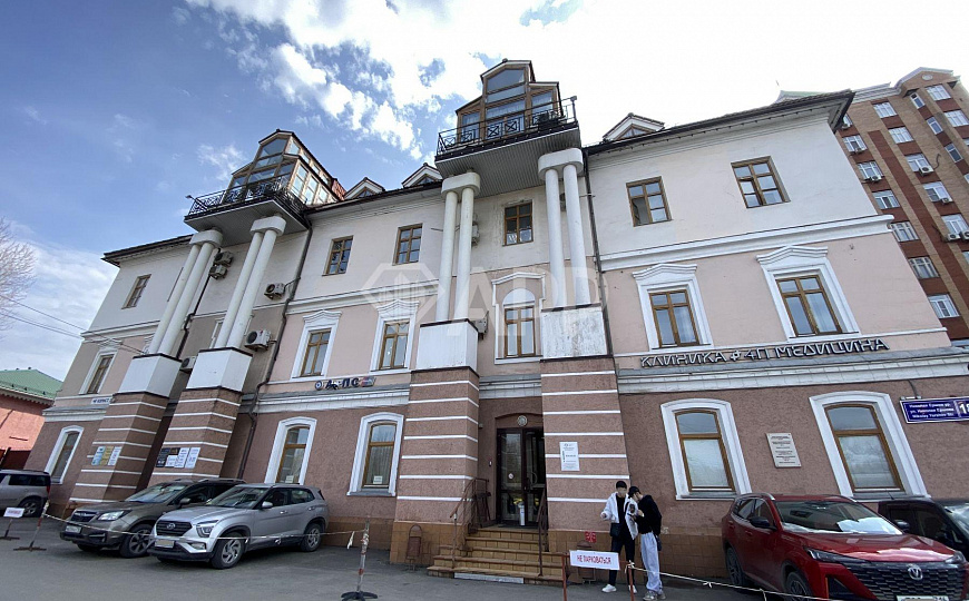 Офис в центре с парковкой, 37м² фото