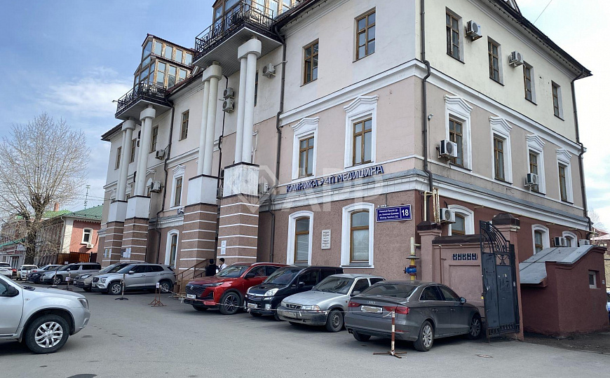 Офис в центре с парковкой, 37м² фото