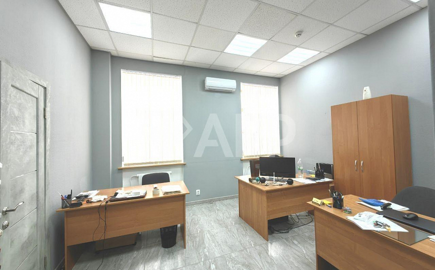 Офис в центре с парковкой, 37м² фото