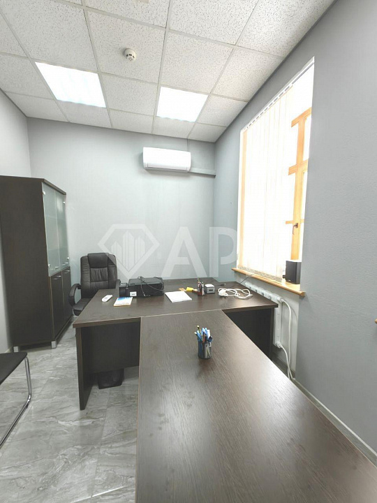 Офис в центре с парковкой, 37м² фото