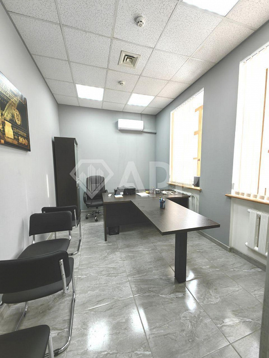 Офис в центре с парковкой, 37м² фото