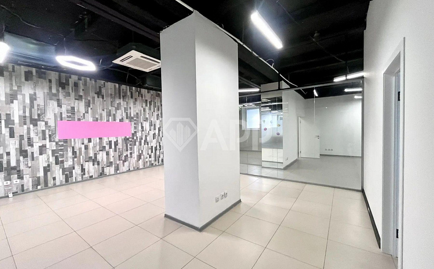 Продается отдельно стоящее здание в центре Ижевска фото