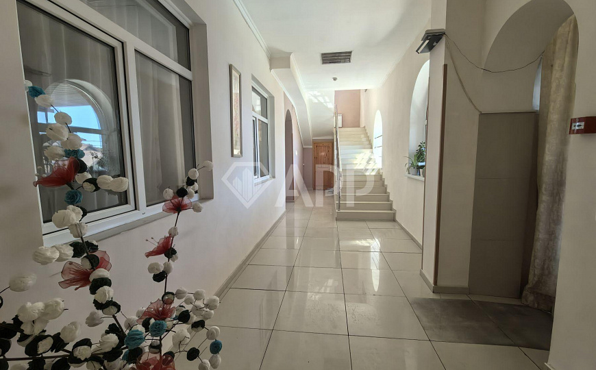 Продам гостиницу 1 200 м² фото