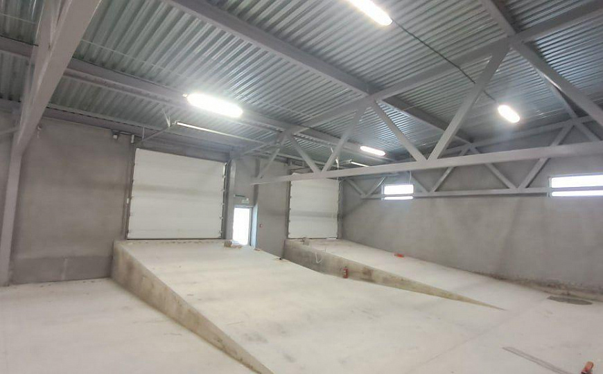 Теплый склад. Производство. от 500 м2  до 2080 м2 фото