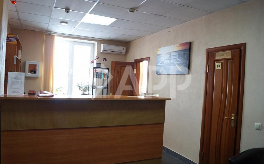 Здания  1200 кв.м. на участоке 40 соток фото