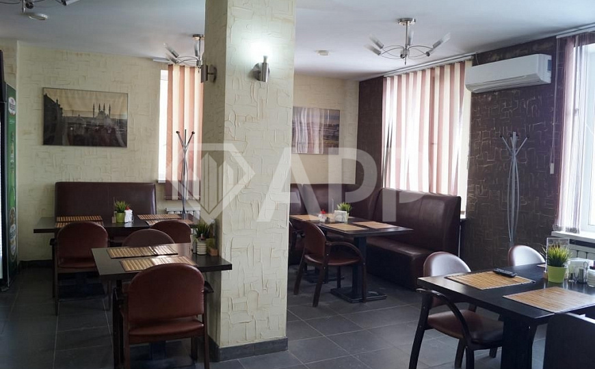 Здания  1200 кв.м. на участоке 40 соток фото