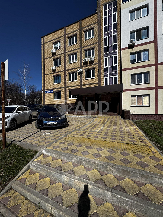  Офисное помещение в аренду  135м2 фото