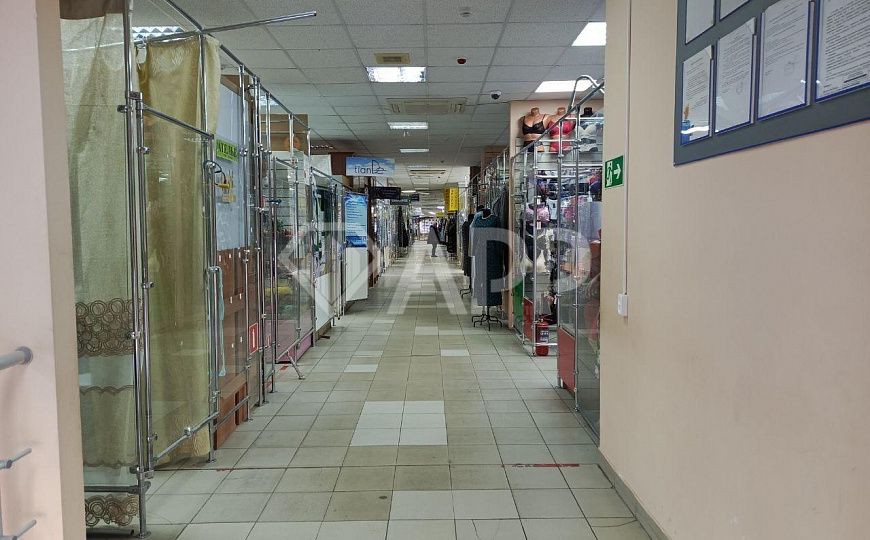 Сдаётся площадь у метро!!! фото