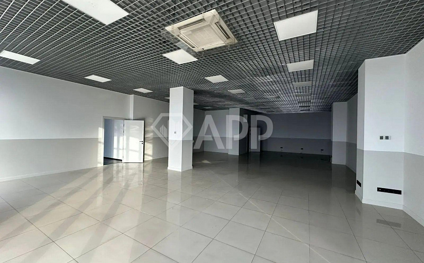 Сдам офисное помещение, 318 м² фото