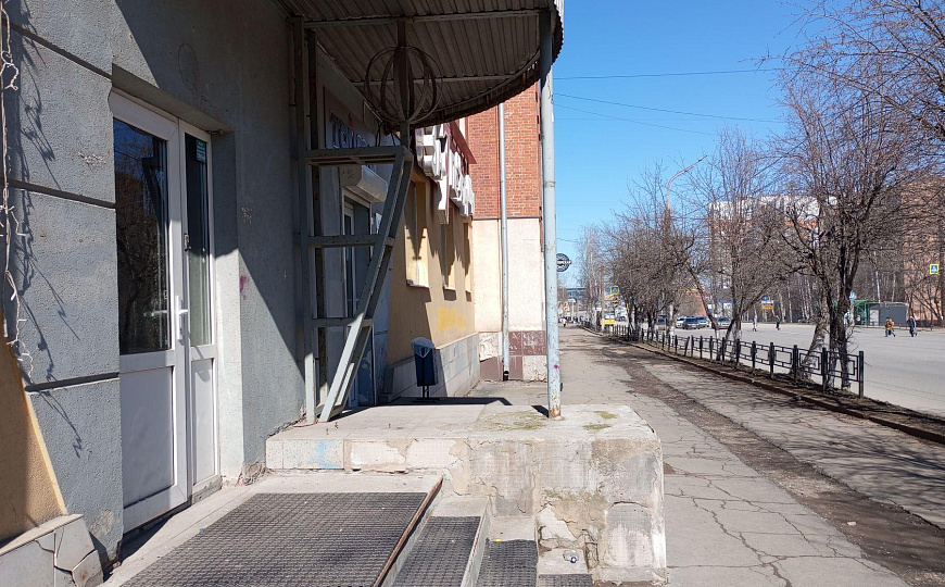 Помещение свободного назначения на первой линии ул Удмуртская фото