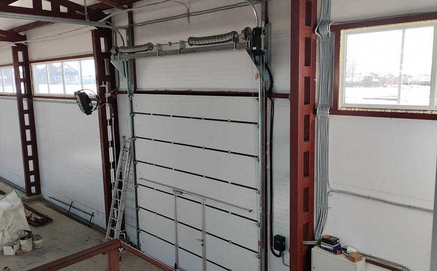 Продаю 1080 м² с земельным участком фото