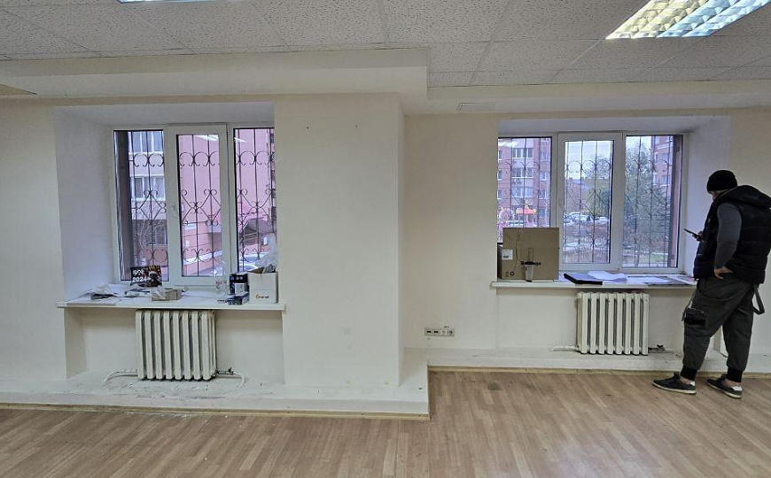 Сдам офисное помещение, 268,3 м² фото