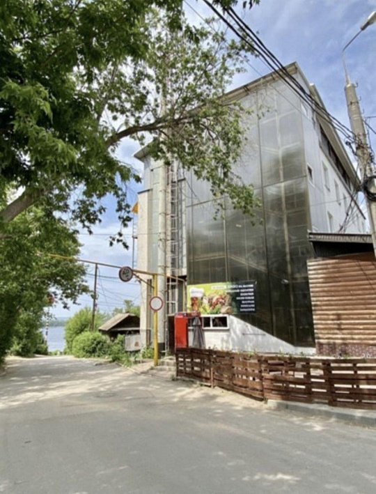 Продам гостиницу, 1 300 м² фото
