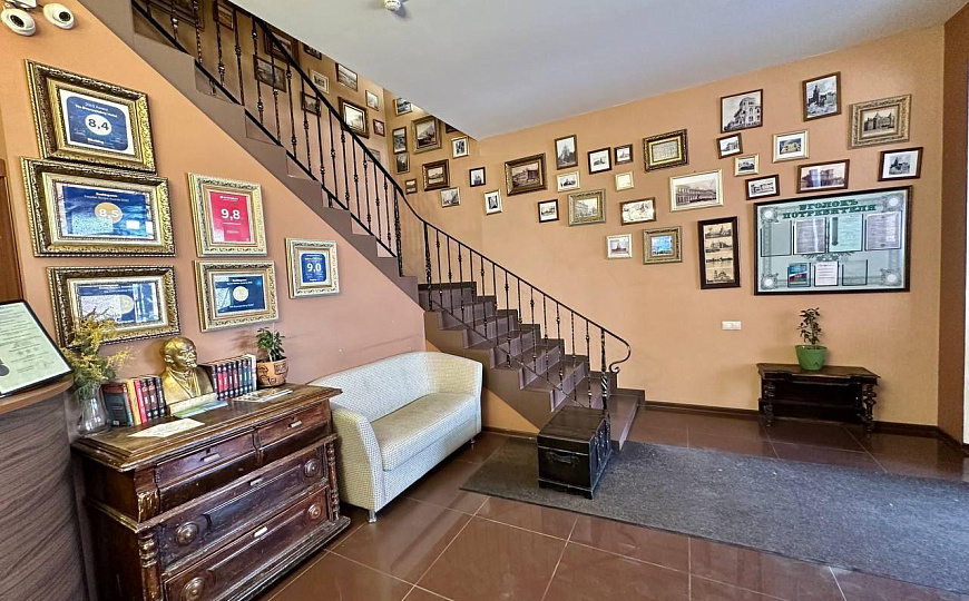 Здание на 1 линии ул.Куйбышева фото