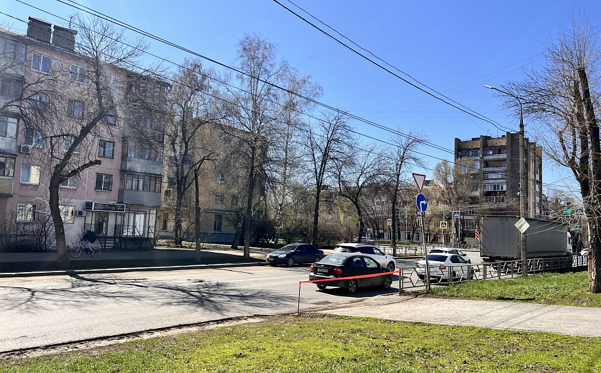 Продается помещение с АРЕНДАТОРАМИ на первой линии 45 м2 фото