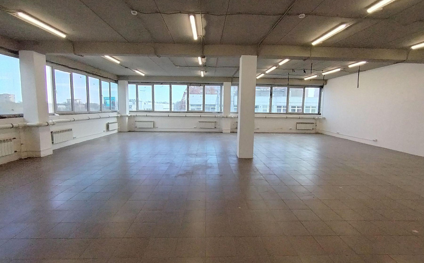 Помещение свободного назначения, 290 м², 50 кВт, на ш. Энтузиастов Грузовой лифт, хороший ремонт. фото